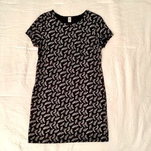 Old Navy Black and White Leaf Print Dress